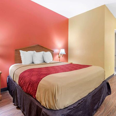 Econo Lodge Louisville Airport Exterior photo