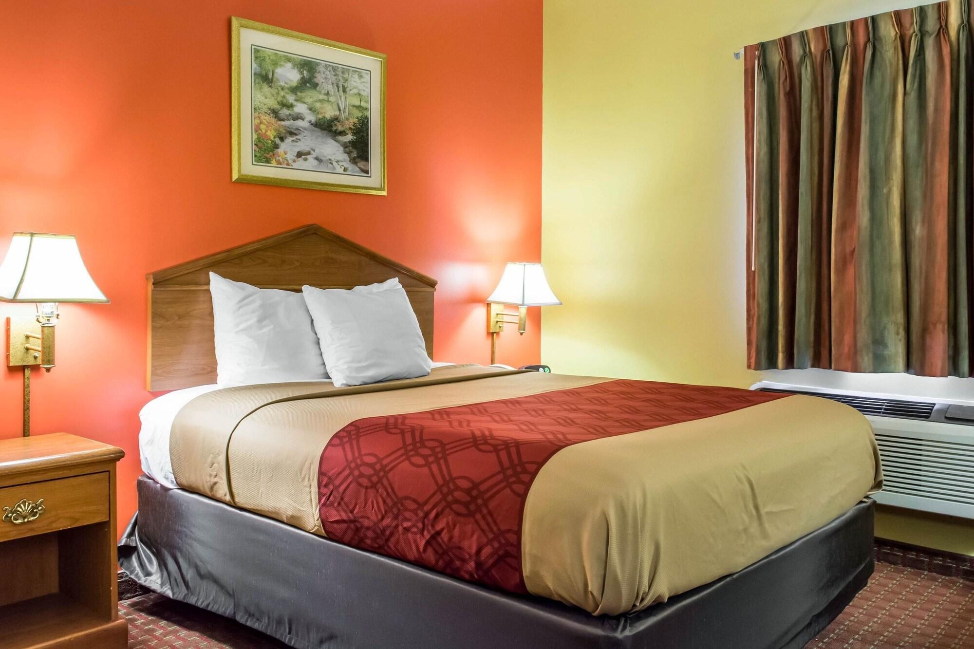 Econo Lodge Louisville Airport Exterior photo