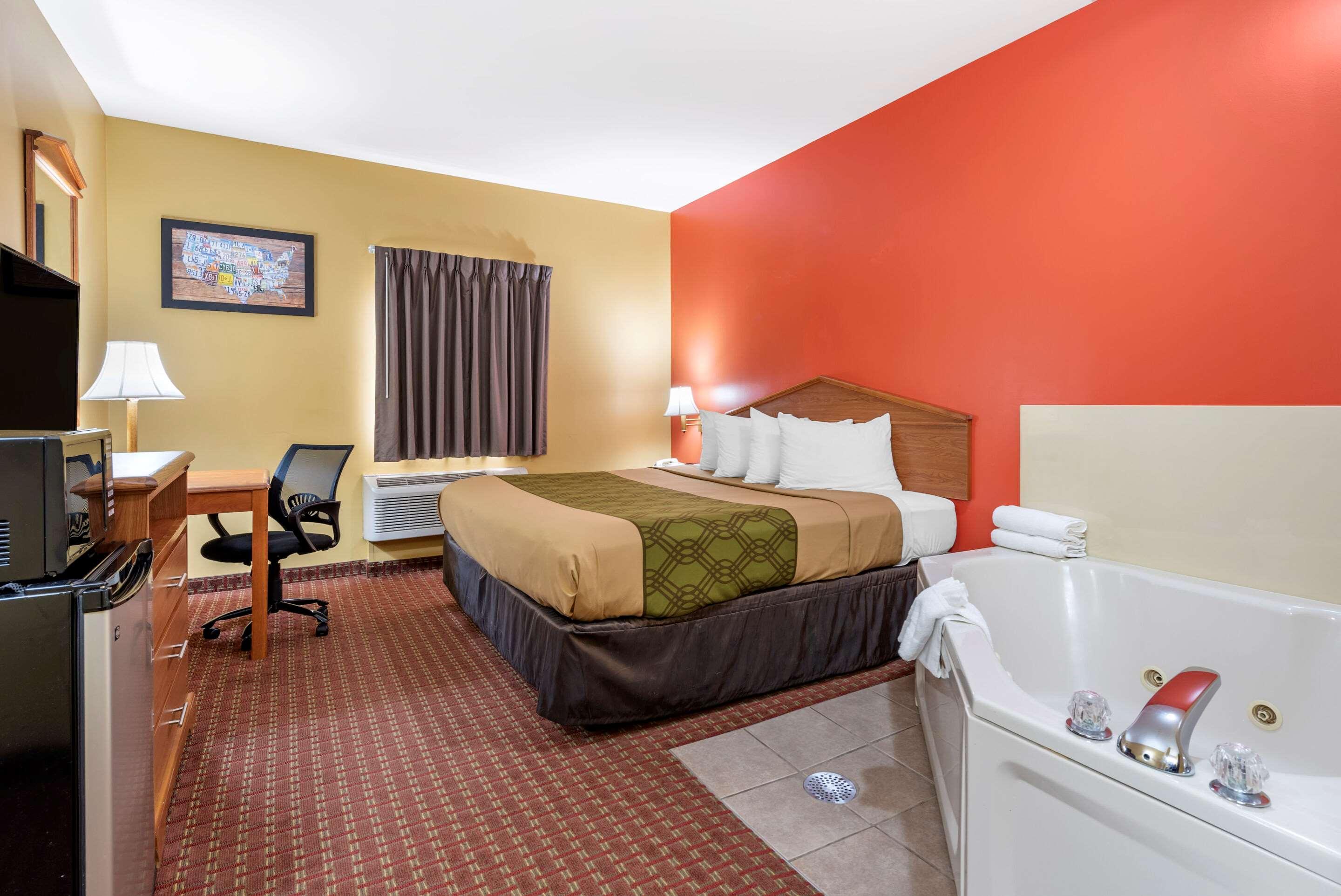 Econo Lodge Louisville Airport Exterior photo